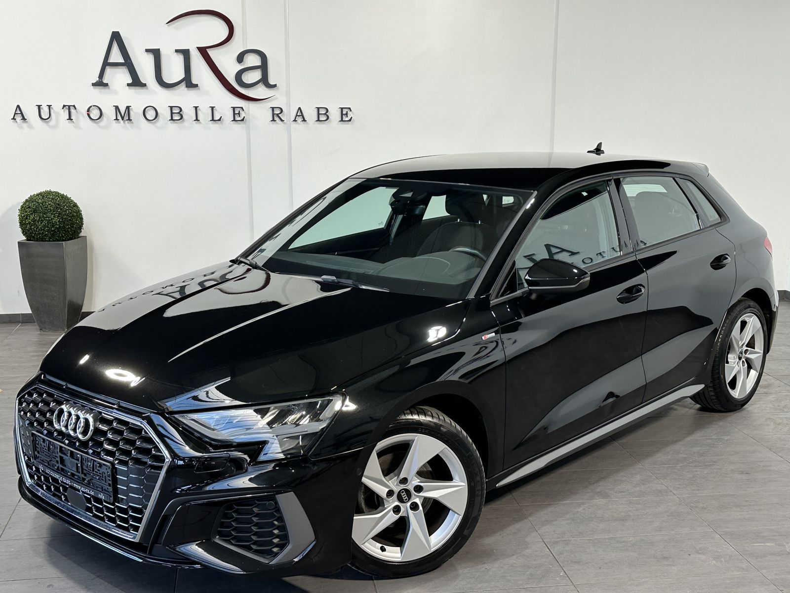 Fahrzeugabbildung Audi A3 SpB 30 TDI S-Line NAV+LED+KAMERA+PLA+DSP+17ZO