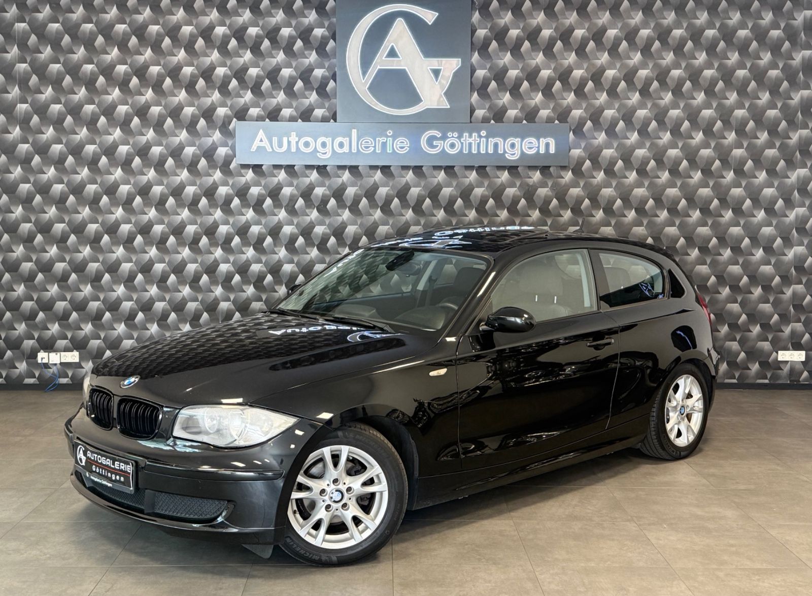 BMW 116i Limousine Standheizung / Klima / TÜV 02.28