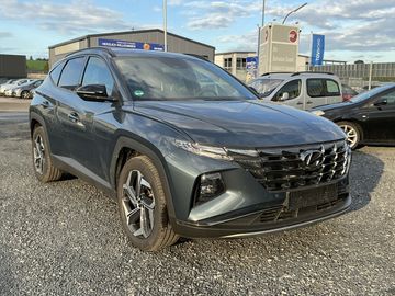 Hyundai TUCSON - 1