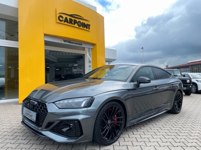 Ein Audi RS5 der zum Leasing angeboten wird.