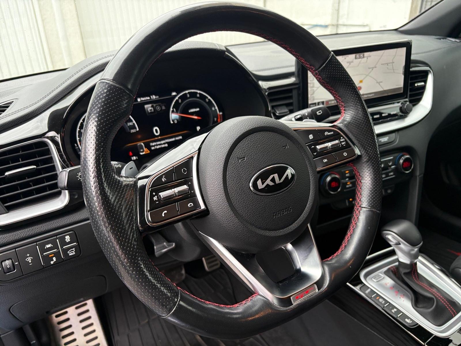 Kia Procee'd 1.6 T-GDI GT Navi LED ACC RFK 18´´ AHK