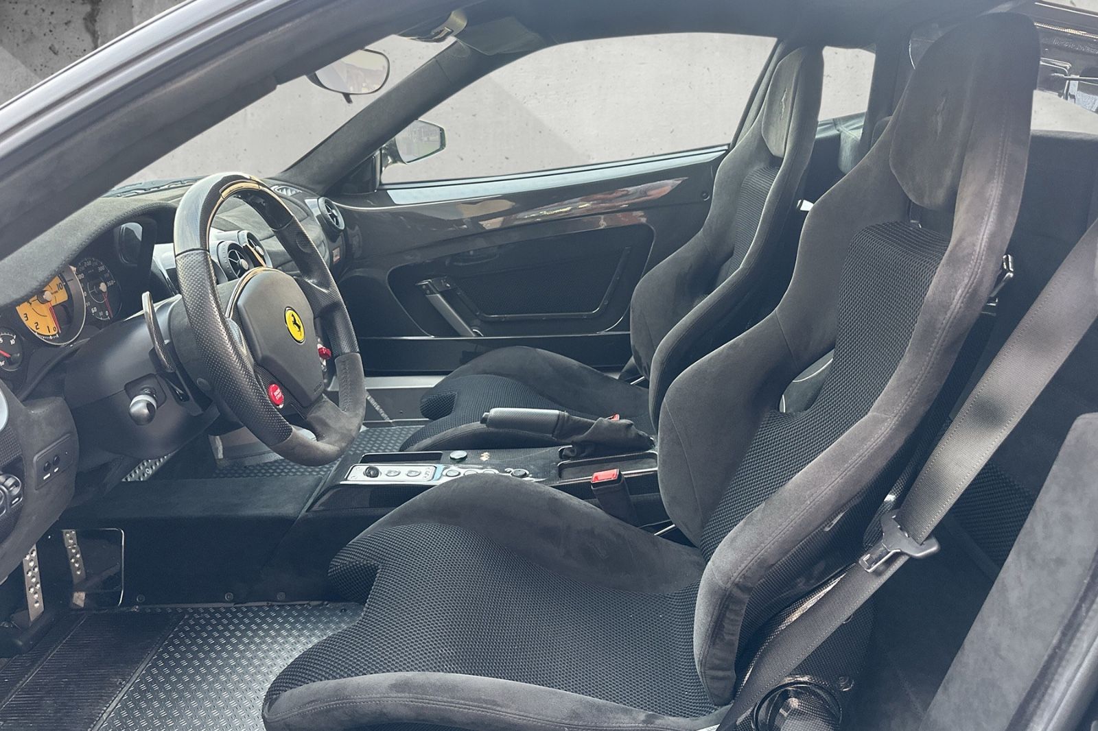 Fahrzeugabbildung Ferrari 430 Scuderia F1*LED*Carbon*dt. Fahrzeug*
