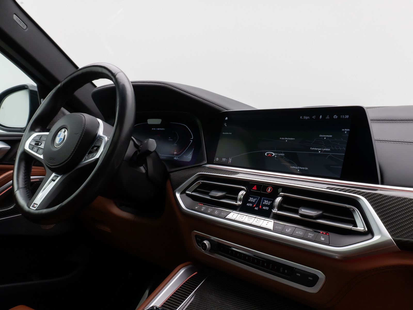 Fahrzeugabbildung BMW X6 M50i Panorama Laser 360°HUD DAB B&W AHK 22"