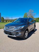 Ford Kuga 1,5 EcoBoost, AHK, ACC, KAMERA - Ford Kuga von privat