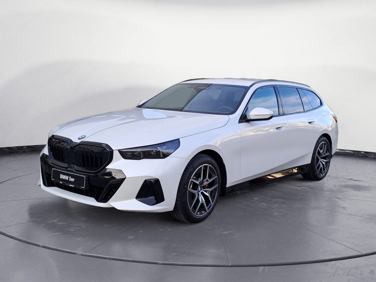 BMW 520d xDrive Touring AHK M-Sport M-SportPro Comfo imagem 2