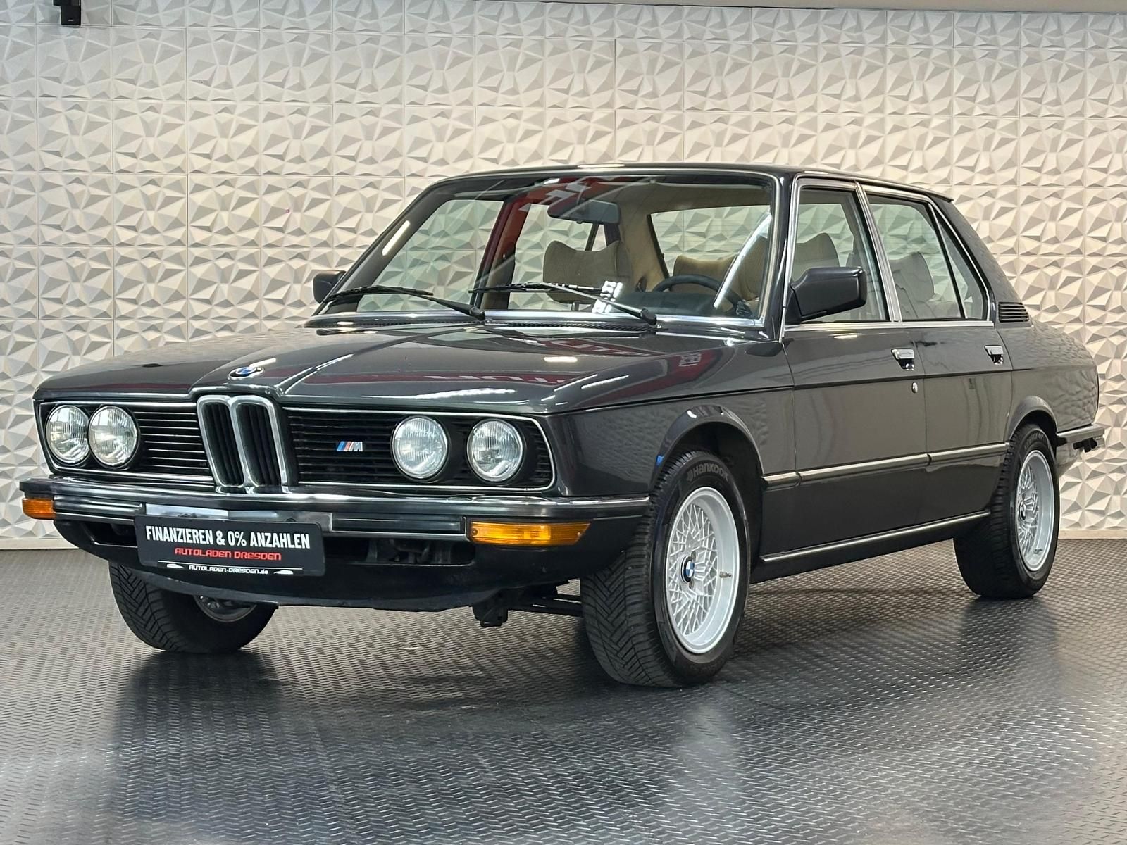 BMW 528i E12 H-ZULASSUNG#15'ALU#VELOUR#PIONEER#SERVO - Image 4