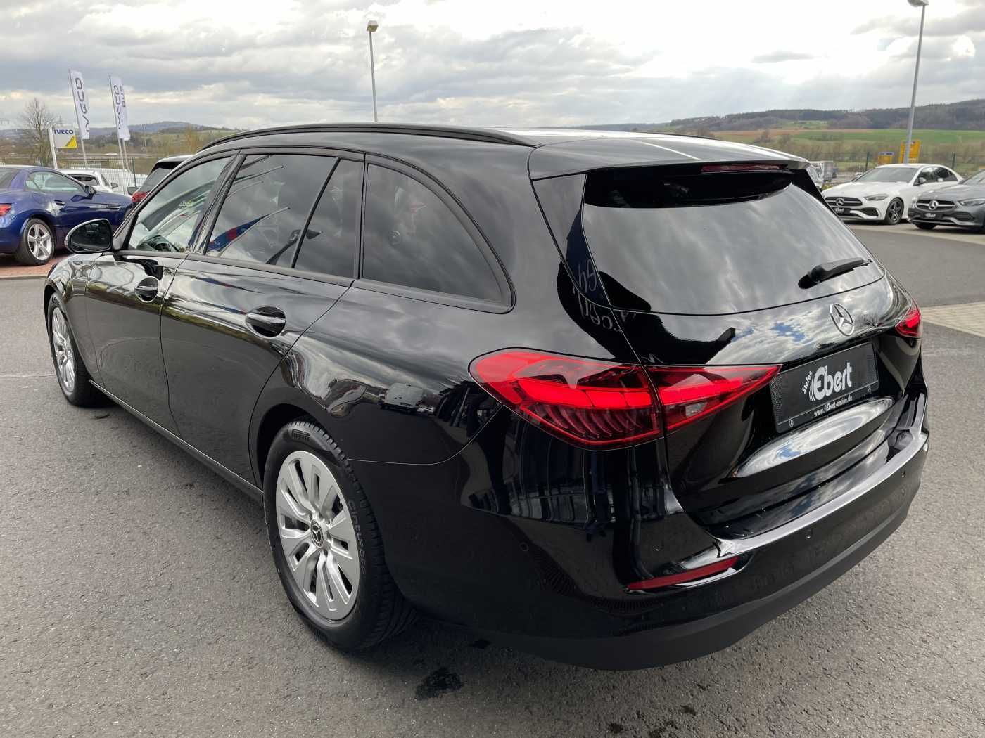 Fahrzeugabbildung Mercedes-Benz C 200 d T 9G R-Kamera+DISTR+TOTW +DAB
