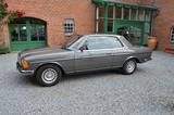 Mercedes-Benz 230 CE - Mercedes-Benz 230: Ce