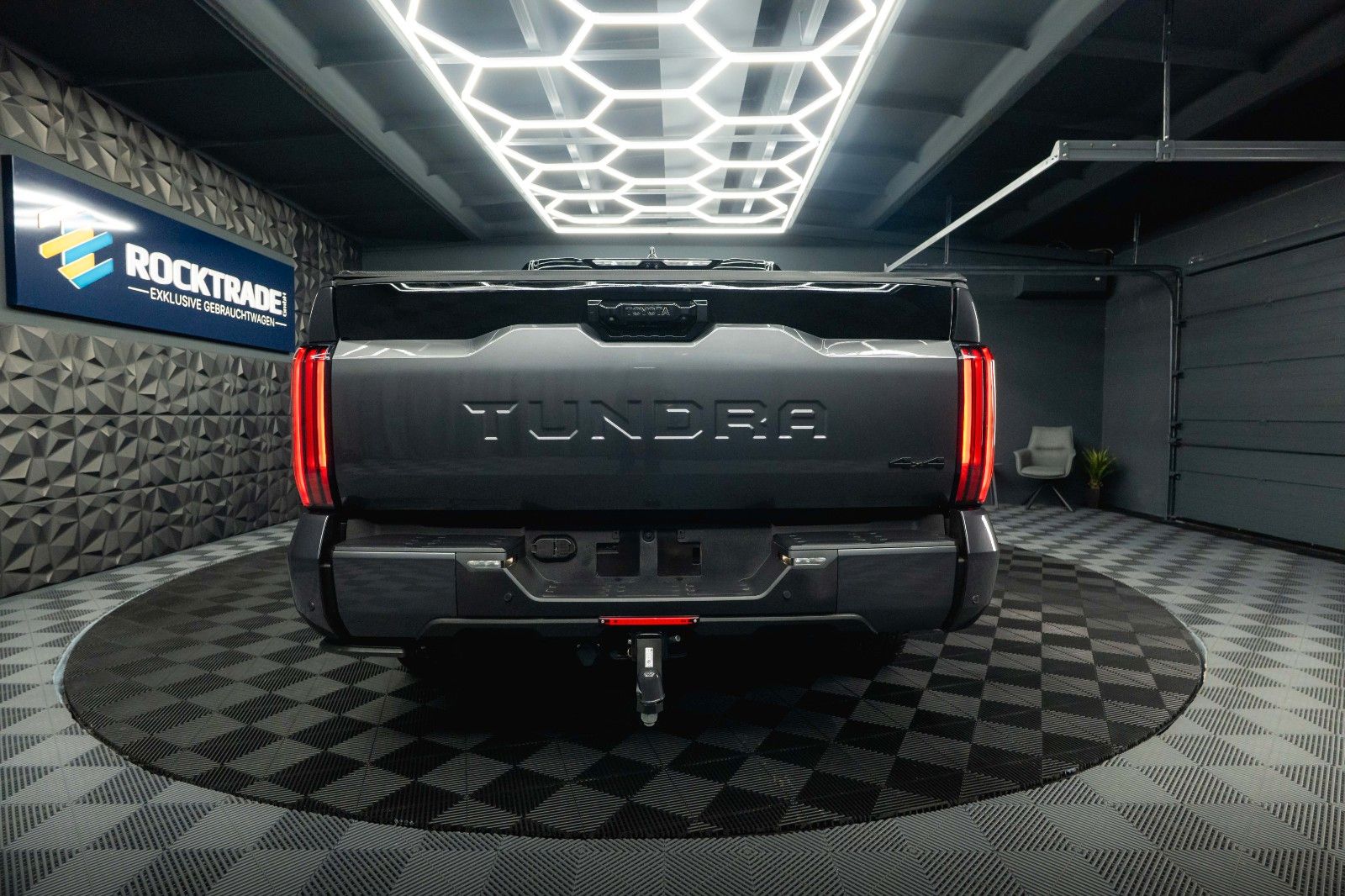 Fahrzeugabbildung Toyota Tundra PLATINUM 3.4L V6 4x4 *100%Options*19%VAT*