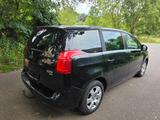 Peugeot 5008 1.6  HDi 115 7 SITZER Automatik - Peugeot 5008: Hdi