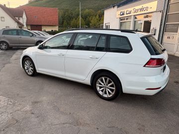 Volkswagen Golf - 5