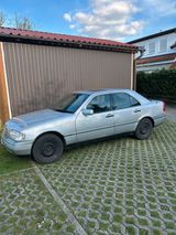 Mercedes-Benz C 220 Elegance, Autom., Klima, Schiebedach - Mercedes-Benz C 220 mit Benzin-Antrieb: Limousine