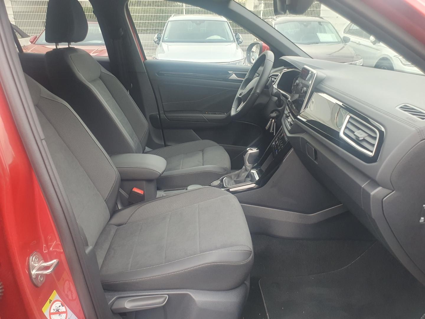 Volkswagen T-Roc R-Line 2.0 TDI DSG 4-M. Sportpaket StandHZ