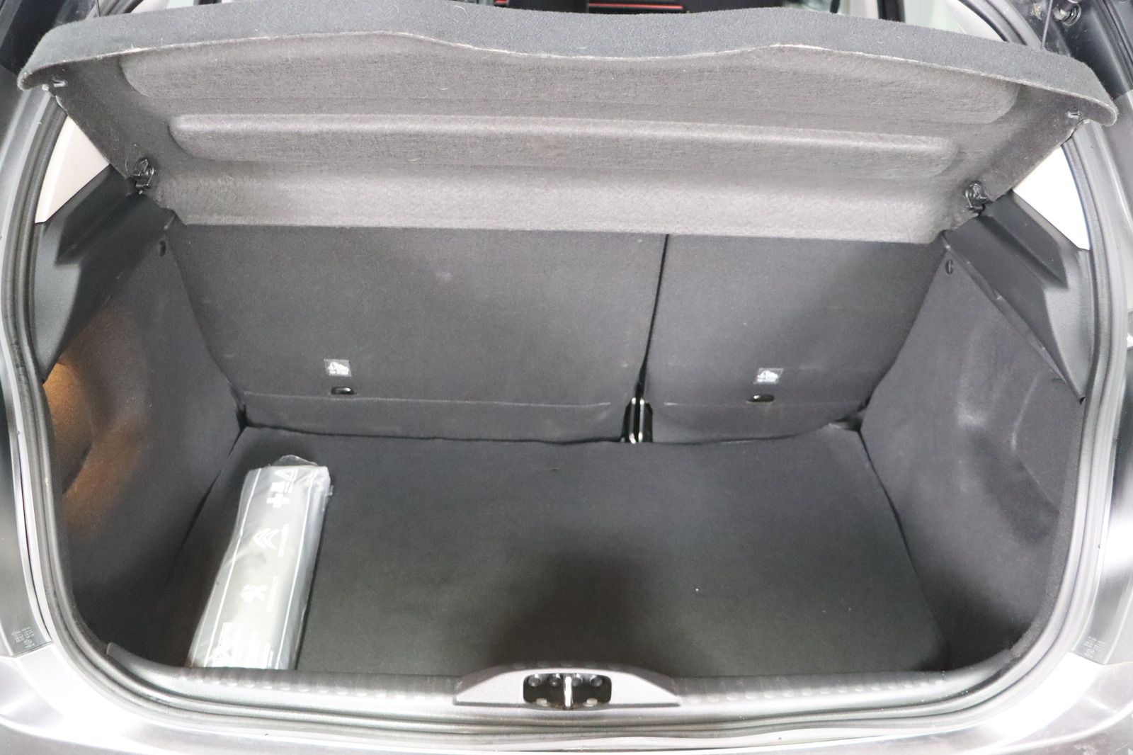 Fahrzeugabbildung Citroën C3 C-Series * LED * Navi * HU/AU neu * 1.Hand