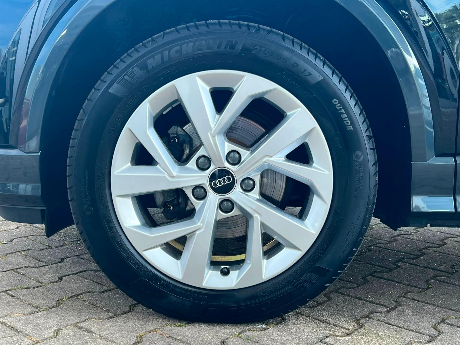 Audi Q2 35 TFSI S-Tronic Adv. MATRIX VC RFK ACC KESSY