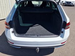 Fahrzeugabbildung Skoda Superb Combi Sportline iV Navi LED ACC AHK 360°