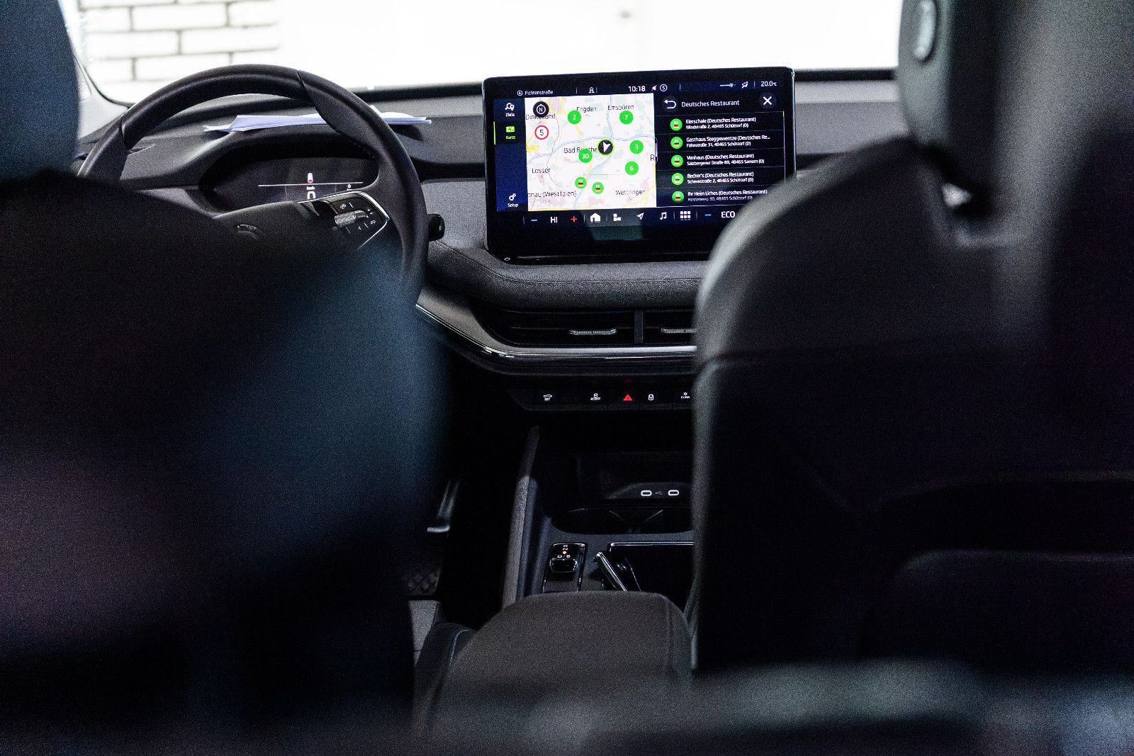 Fahrzeugabbildung SKODA Enyaq 50 NAVI+LED+RFK