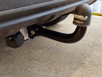 Kia Sportage 2WD AHK-Klima-SHZG-Allwetter-2 Vorbesit