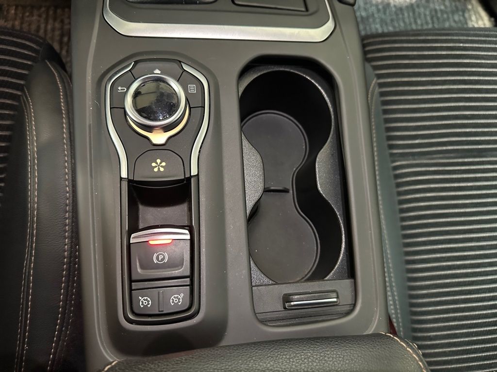 Fahrzeugabbildung Renault Talisman Grandtour 1.6 TCe Navi LED KAM Sound