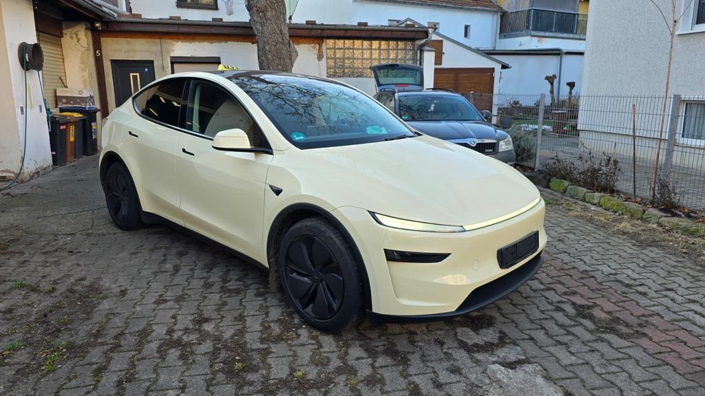 Image of Tesla Model Y