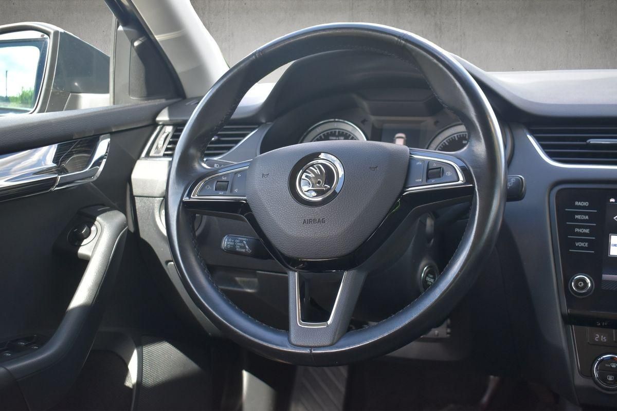 Skoda Octavia 2.0 TSI DSG Style 4x4 Smartlink AHK Kam foto 14