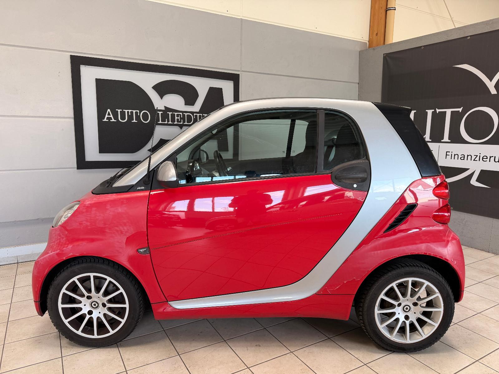Smart ForTwo Micro Hybrid Drive 52 kW/CarPlay/Navi/