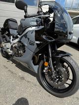 Yamaha XSR 900 GP Akrapovic Neuzustand - YAMAHA XSR900 GP