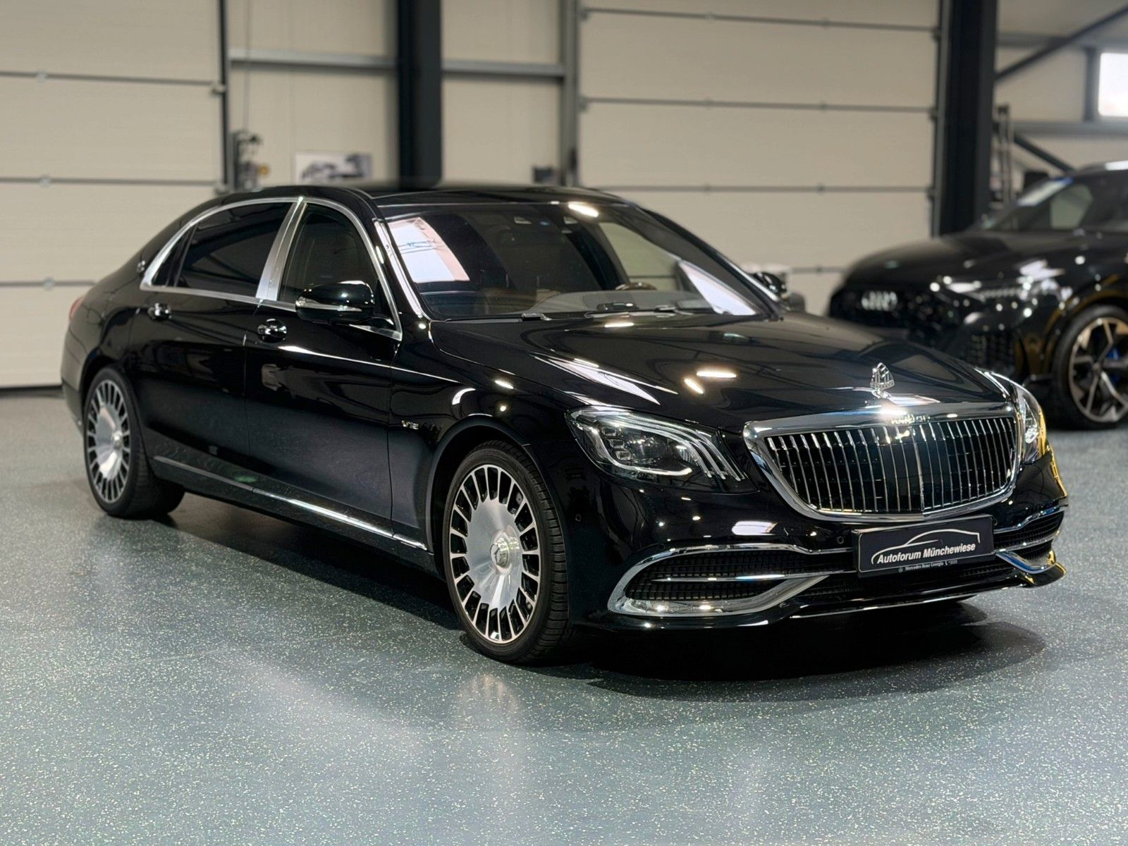 MERCEDES-BENZ S 600 V12 Maybach *FIRST-CLASS*TV*KÜHLFACH*PANO*