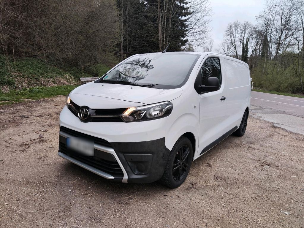Image of Toyota Verso