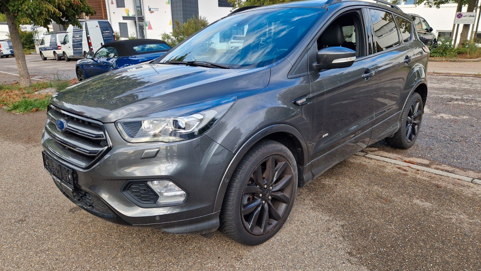 Ford Kuga - 1