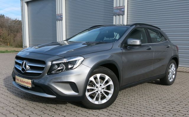 Mercedes-Benz GLA 200 Style Kamera, 60 000km