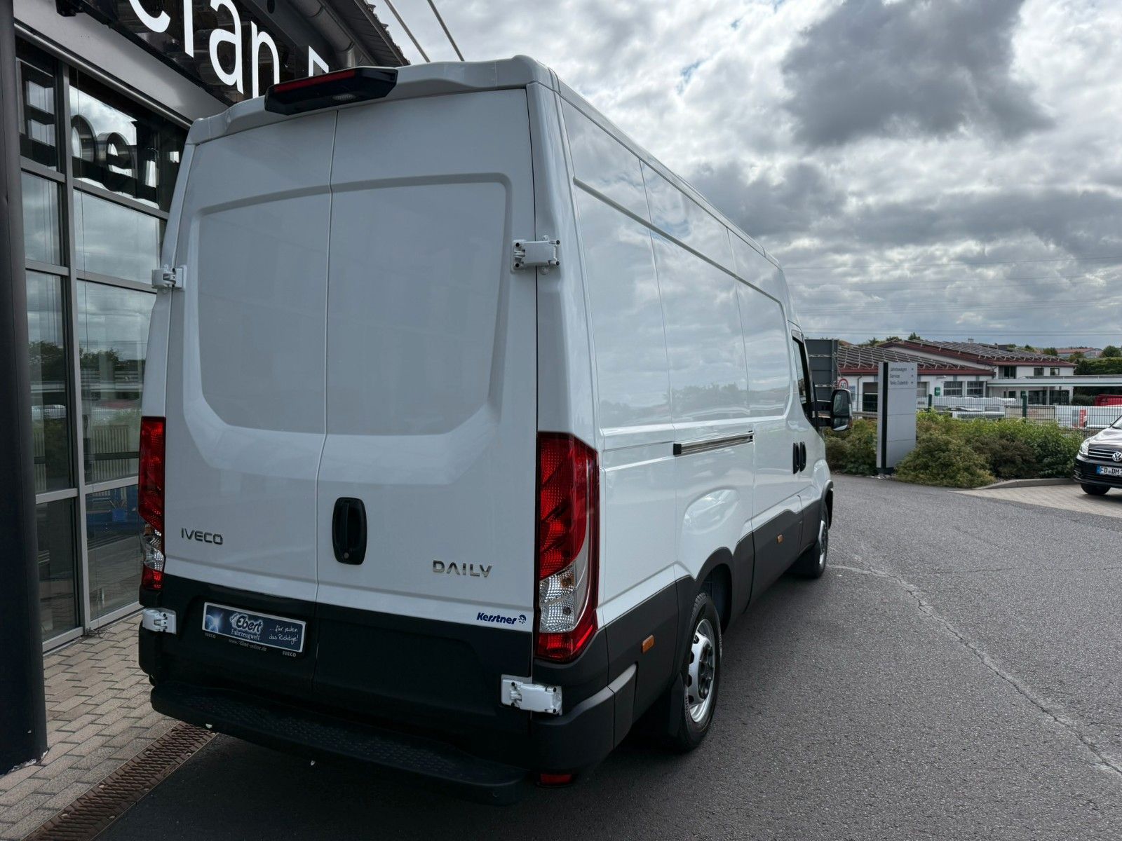 Fahrzeugabbildung Iveco Daily 35S16HA8 V Kühlkastenwagen *R 3520 mm*Navi