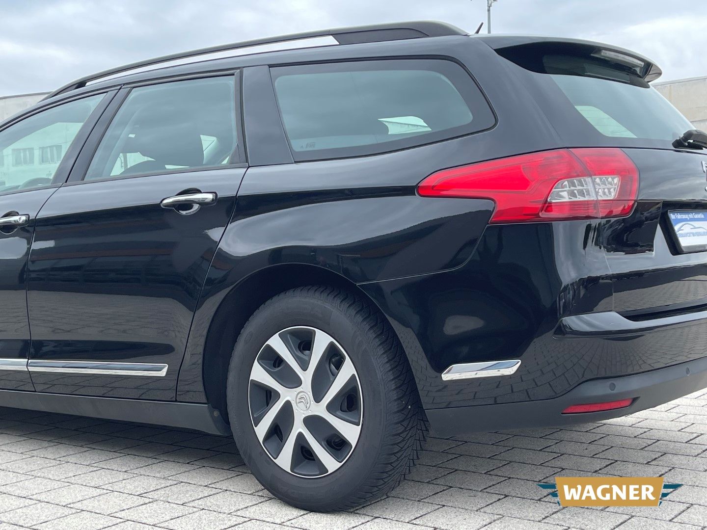Fahrzeugabbildung Citroën C5 Tourer 1.6 HDi 115 FAP Automatik Navi