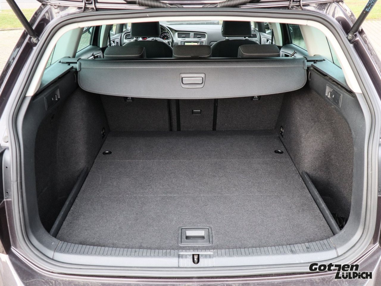 Fahrzeugabbildung Volkswagen Golf VII Variant 1.4 TSI BMT Lounge 1.4 TSI Navi