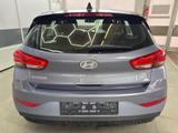 Hyundai i30 STYLE NAVI LED RFK PDC 1.5 MPI 70,6kW96PS... - Hyundai i30: Style