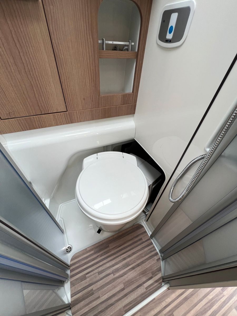 Fahrzeugabbildung Malibu Van compact 600 LE