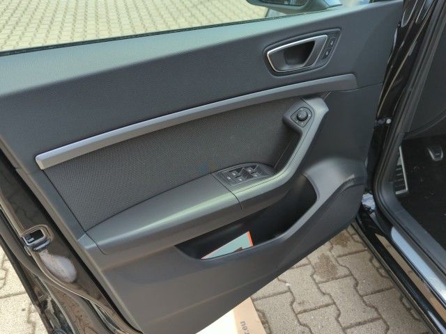 Fahrzeugabbildung SEAT Ateca FR Navi,LED,AHK,Parklenkassist,SHZ
