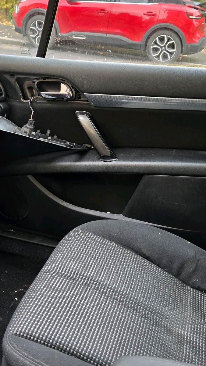 Peugeot 407 2004 — photo 8