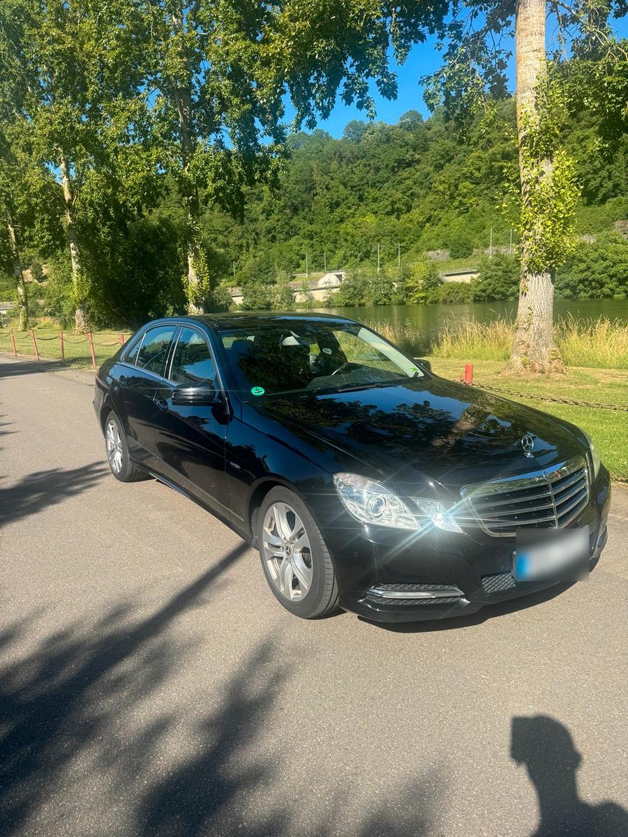 Mercedes-Benz E 220