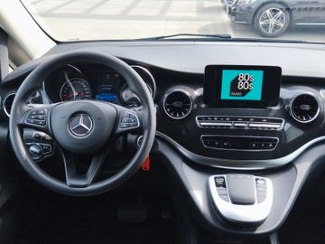 Mercedes V 220 - 7