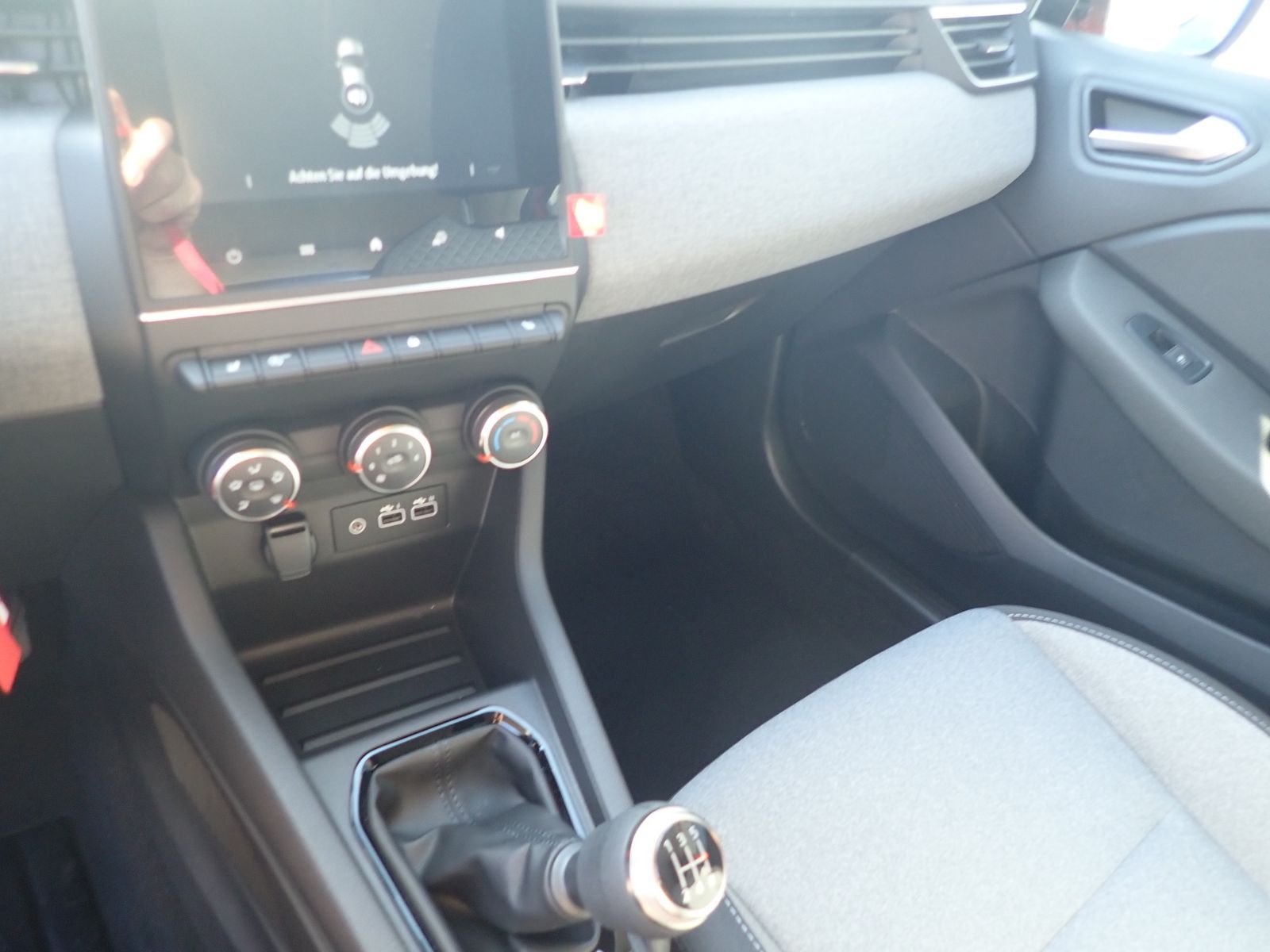 Fahrzeugabbildung Renault Clio Evolution SCe 65/GJR/EPH/AC/SH