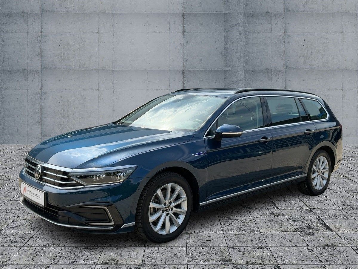 Volkswagen Passat Variant - Bild 2