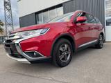 Mitsubishi Outlander 2,2 DI-D Plus 4WD *1Hand*Klima*7 Sitze - Mitsubishi Outlander in Stuttgart