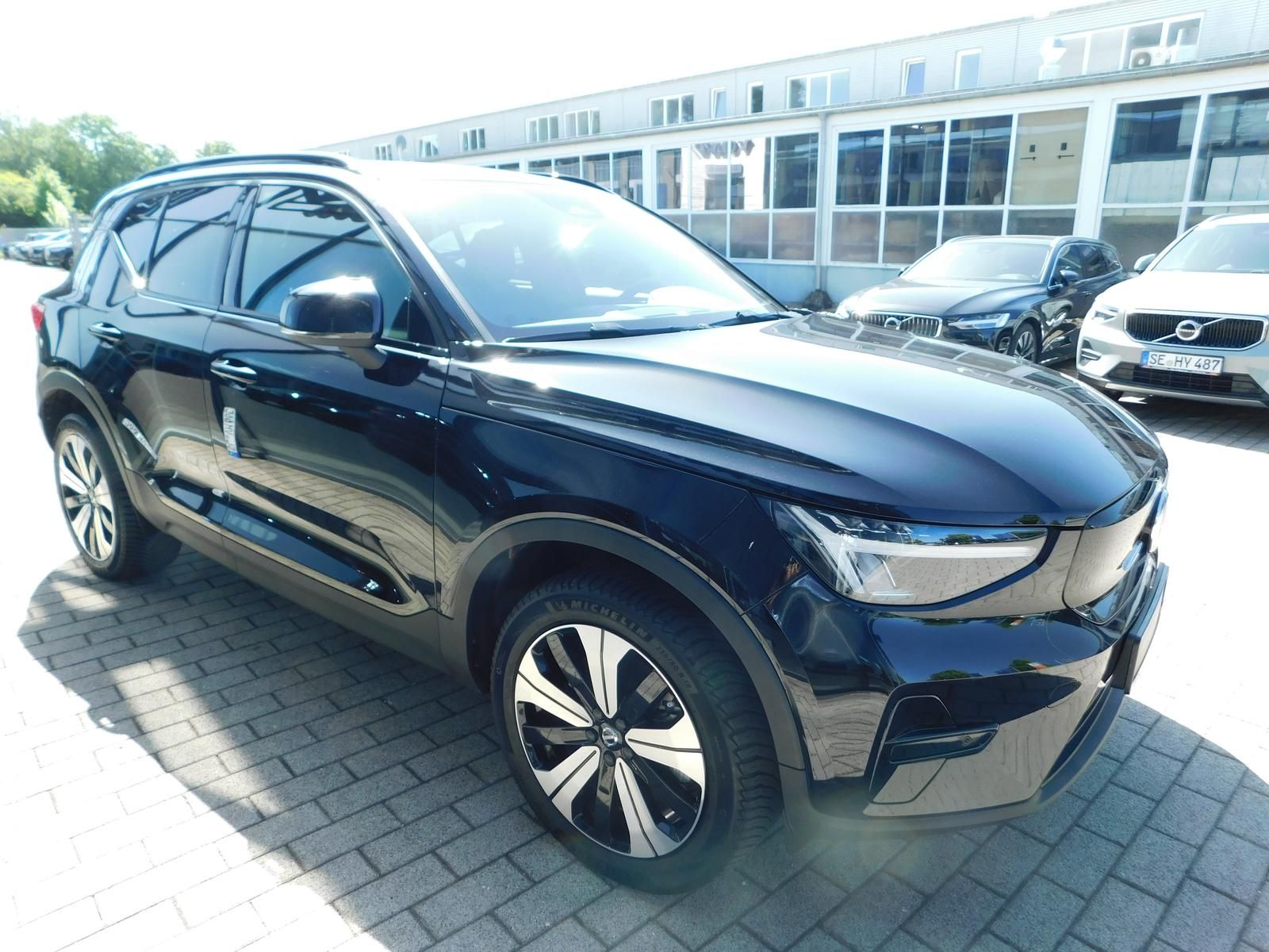 Fahrzeugabbildung Volvo XC40 Recharge single Motor Plus