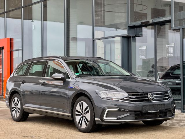 Volkswagen Passat GTE FACELIFT Kamera/NAVI/SHZ/CarPlay/LED