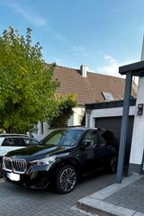 BMW iX1 xDrive30 - - BMW iX1 von privat