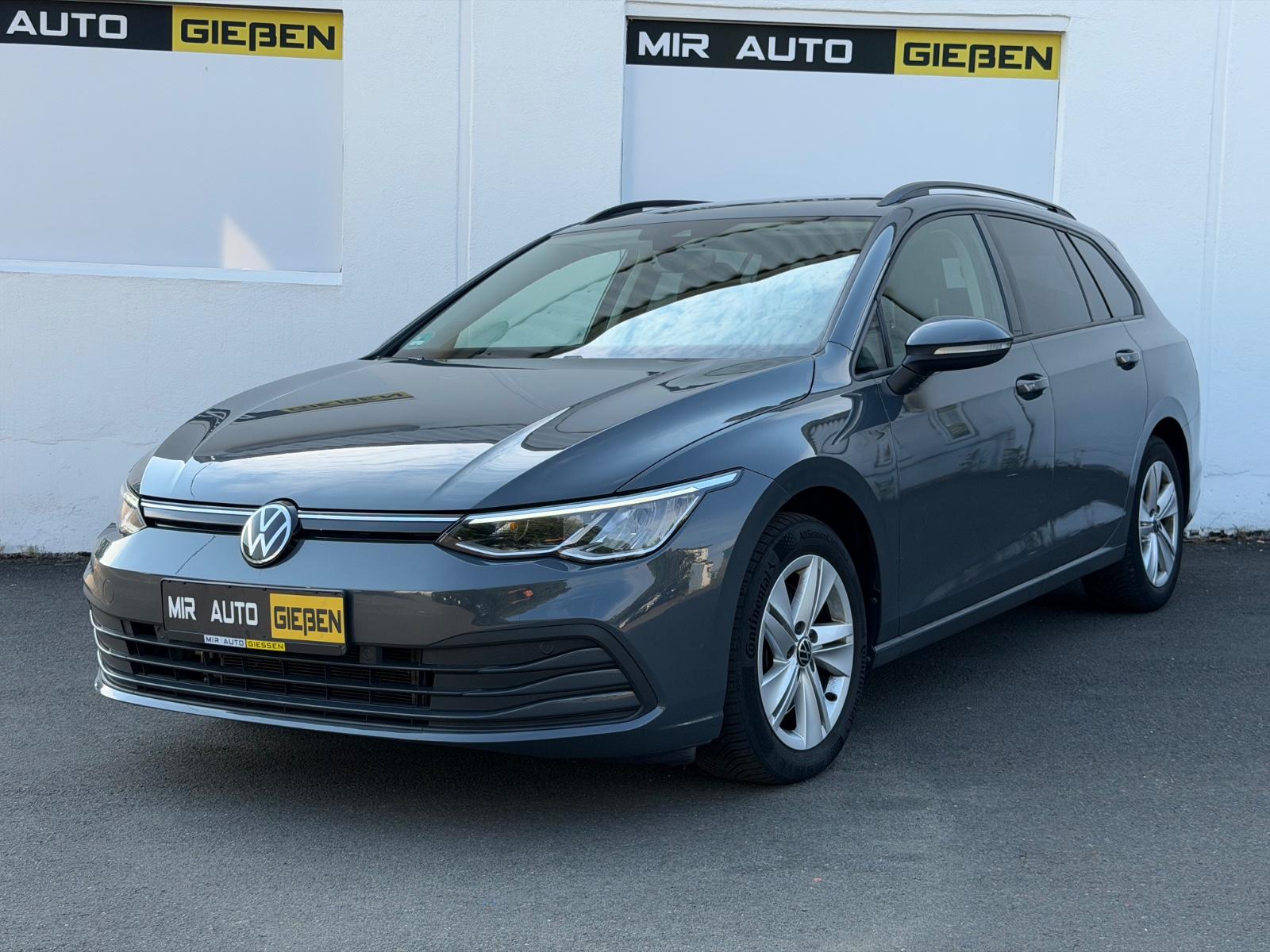 Volkswagen Golf VIII Variant 2.0 TDI DSG Life Navi AHK