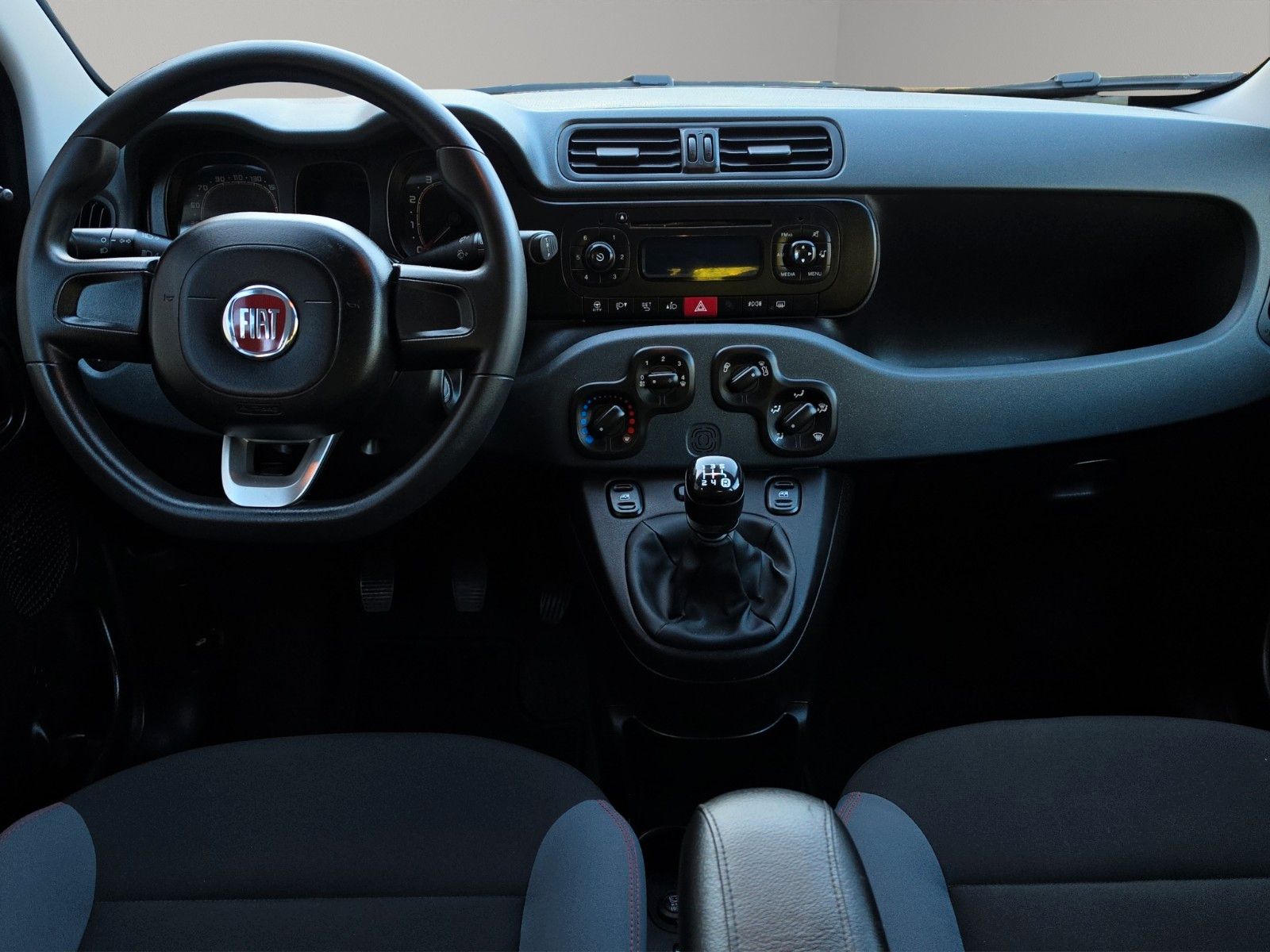 Fahrzeugabbildung Fiat Panda Easy AUS 1.HAND TÜV SERVICE NEU WENIG KM
