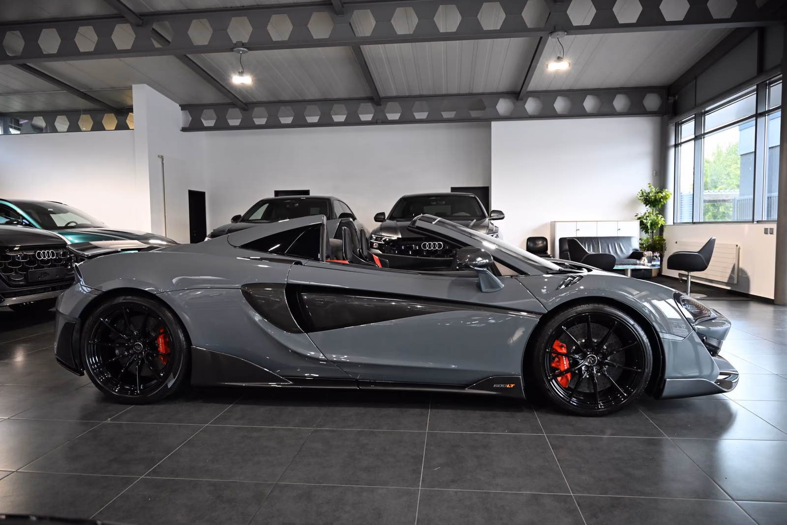 McLaren 600LT Spider/MSO Clubsport/Senna Seats/Lift