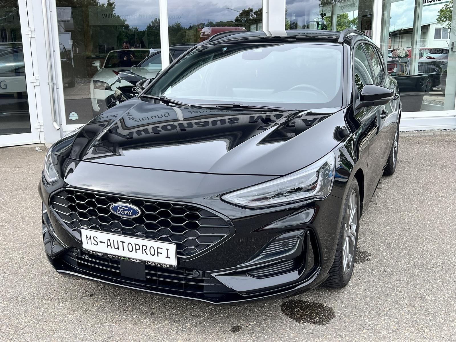 Ford Focus ST-Line X Pano Navi Lane-Assist Kamera AHK